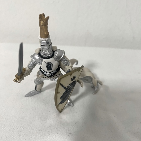 PAPO Weapon Master Unicorn Action Figure 2007 - Picture 1 of 6